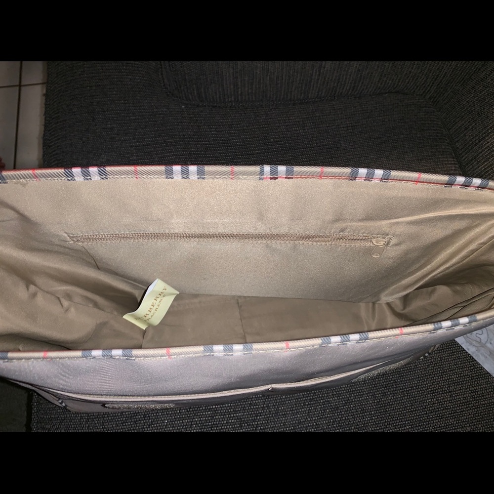 Burberry Messenger Bag - Picture 4 of 4